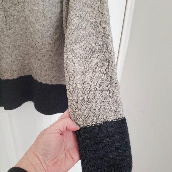 Tan and Black Vince Cable knit Sweater Pullover - Picture 10 of 13